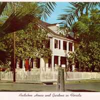          Audubon House and Gardens picture number 1
   