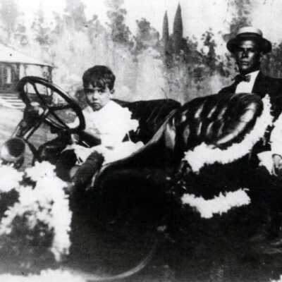 Mario Sanchez at the wheel of a car: Copyright: © Key West Art & Historical Society; Origformat: Print-Photographic