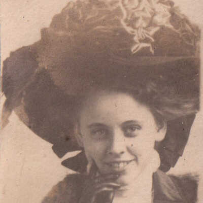 Unknown woman