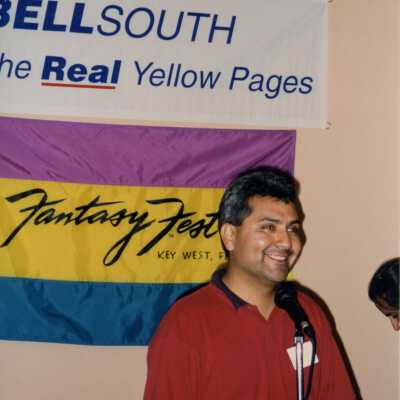 Unknown man speaking.