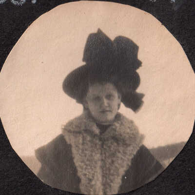 Unknown woman