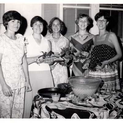 Sara Kuhl (3rd from left): Copyright: © Key West Art & Historical Society; Origformat: Print-Photographic