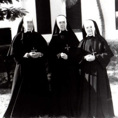Nuns from the Convent of Mary Immaculate