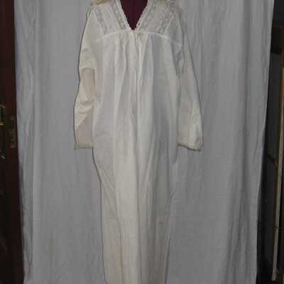 Woman's Nightgown