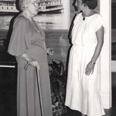 Two unknown women: Copyright: © Key West Art & Historical Society; Origformat: Print-Photographic
