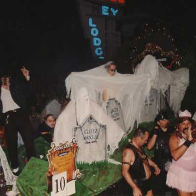 Float number 10 in the parade.