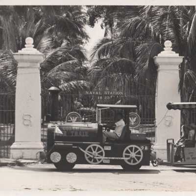 Conch tour train in front of the Presidential Gates