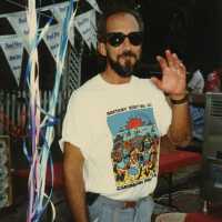 An unknown man wearing a FF t shirt.