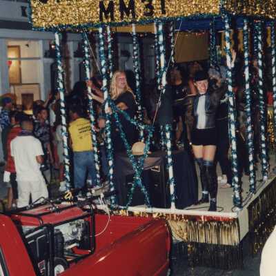 A float that reads Capt. Anne's MM 31 in the parade.