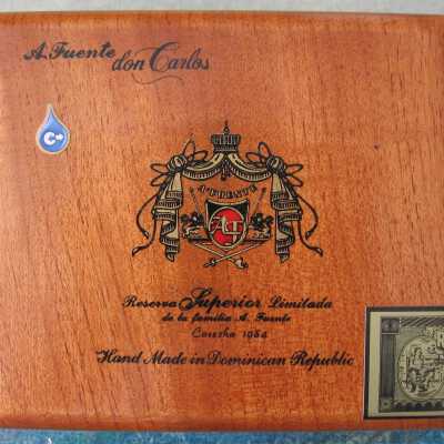 A. Fuenta don Carloa Cigar Box