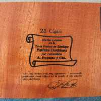          A. Fuenta don Carloa Cigar Box
   