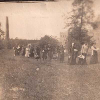 Unknown nun and girls: Copyright: © Key West Art & Historical Society; Origformat: Print-Photographic