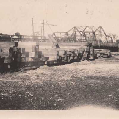 Pile of wooden beams: Copyright: © Key West Art & Historical Society; Origformat: Print-Photographic