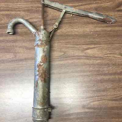 Pump, hand operated