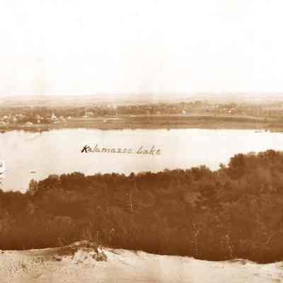 1910Panorama360A.jpg 1.1MB: Digital scan of a very similar image that includes labels