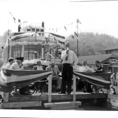 Showboat1958 Francis and Water: Digital file at 2021.72.02, not a Simmons photo, from John Thomas collecti