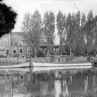          Deam15.jpg 912KB; The Arthur and another excursion boat,  docked at Leiendecker's Inn [Coral Gables]
   