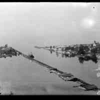          Deam25.jpg 634KB; The original mouth of the Kalamazoo with channel walls and the Saugatuck light. According to Jack Sheridan 