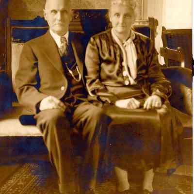 94-1-15D_M.V._Selkirk_and_wife.jpg 670KB: Original located in box 31, envelope 94-1-15