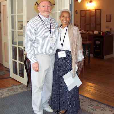 100_1470-JeffGladysAldrich.JPG 2003KB: CD 10: Jeff and Gladys Aldrich as volunteer homes tour docents 2003