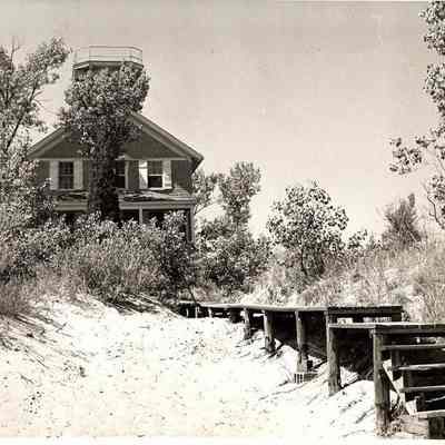 15-Top.bmp lighthouse.JPG 573KB
