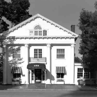 Maplewood Hotel - stull.jpg 2.2MB
