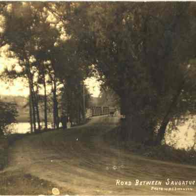 Road between Saugatuck and Douglas 96-1-58.jpg 647KB: copy may exist in box 31, envelope 96-1-58