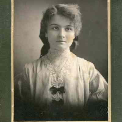SDHS030-AnnaWatersHarrison.jpg 573KB