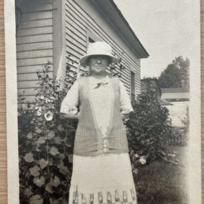 Grandma Veits Harriet (Hattie) Amanda Smalley Veits, Summer 1923