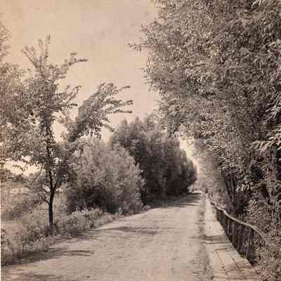 BridgeApproach.jpg 1.3MB