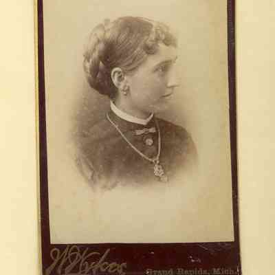 Wallin-NoraENeeland-83.jpg 308KB