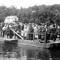          Ferry_-_Underwood_cottage.jpg 89KB
   