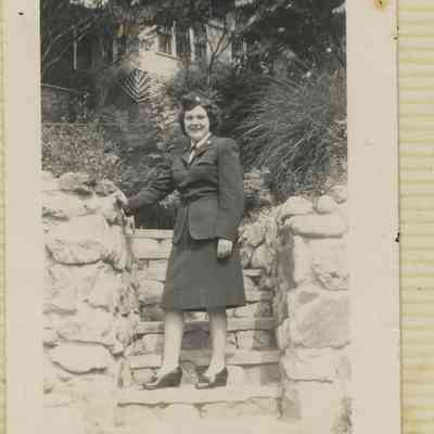EDG-0031-2.JPG 96KB: Possibly Ruth M. (Severance) Edgcomb 1915-1997