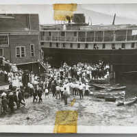 Big Pavilion crowds at steamship dock