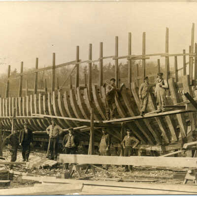 Vessel building in Saugatuck: 5.4 MB from Rob Carey CDs