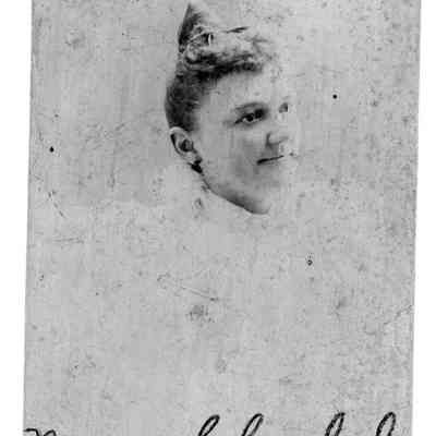 89-1-222_Mary_Schraobel_1895.jpg 870KB: Mary Schr??bel 1895- ; May be Marie Schnobel 1870-1930