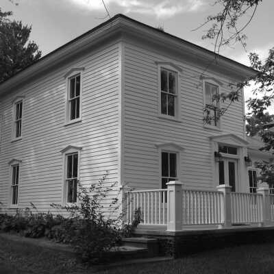 LO 33 Riley Stack house