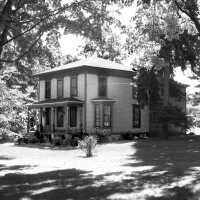          LO33 Barr-Cappelletti house; Barr - Cappellettti  house on the corner of Allegan and Maple in Saugatuck.
   