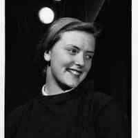          Young woman A.jpg 673KB
   