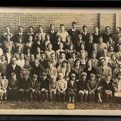 Saugatuck school children 1930