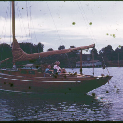 SkipperCrewMimi-Aug1941.jpg 4MB