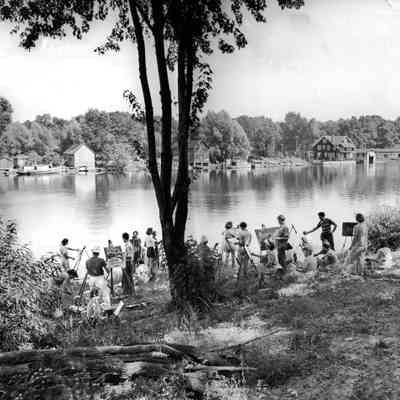 Lutz painting class by the river