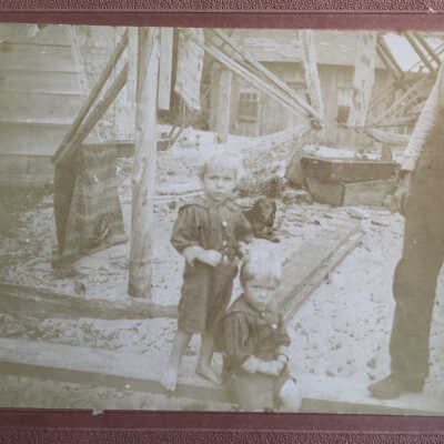 Father Reuben Sewers (Sr.) with twins Rube and Frank