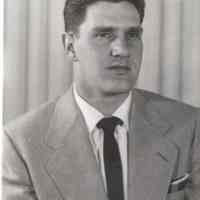          JeanSchoeneich.jpg 66KB; Jean Schoeneich
   