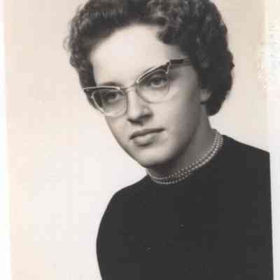 ShirleyTodda.jpg 57KB: Shirley Tadda