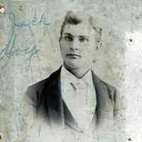          89-1-118 Jack Hoy.jpg 1MB; Jack Hoy
   