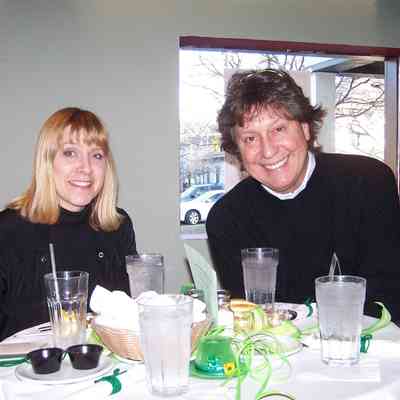 100_8516.jpg 844KB: Lesa and Bill Werme at Pub Party 2007