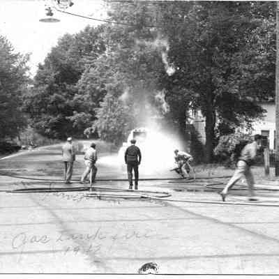 89-1-90C Gas Truck Fire 1948.jpg 1.4MB: Gas Truck Fire 1948 - Jarvis Wilson Davis Whipple