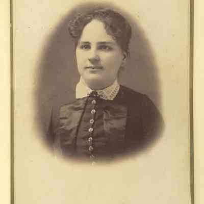 Wallin-AmeliaAugustine.JPG 213KB