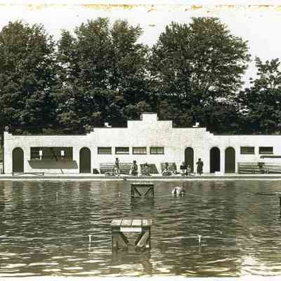 MRT-BigPool.JPG 729KB